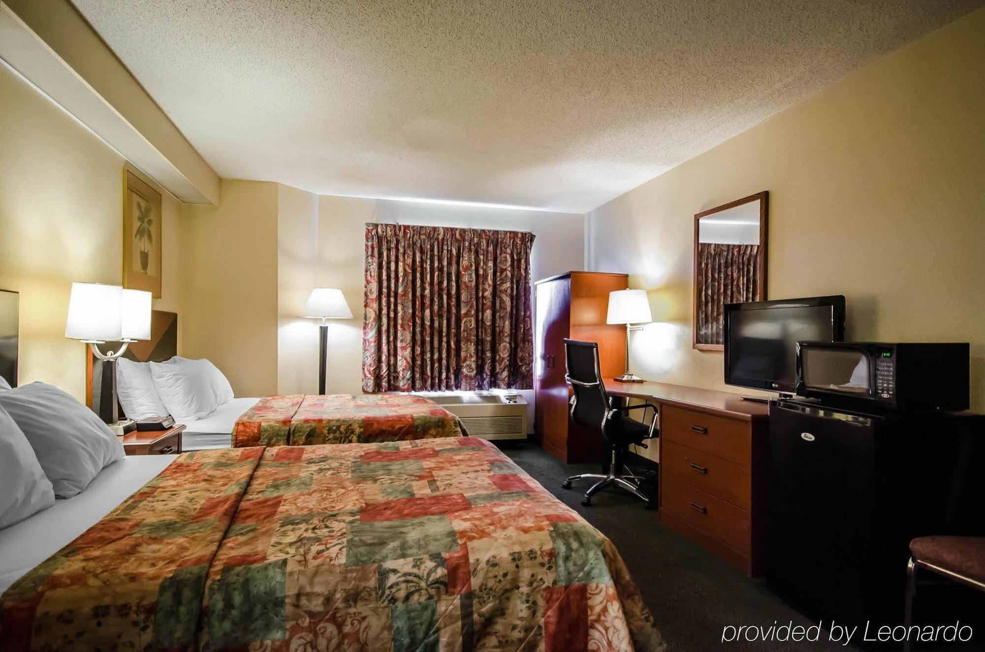 Super 8 By Wyndham Jasper Hotel Exterior photo
